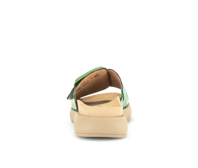 Gabor Pantolette Grün - Materialmix Leder